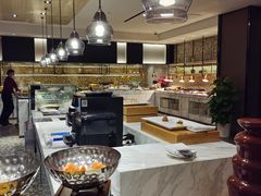 自助取餐区-上海临港美爵酒店·铃兰西餐厅