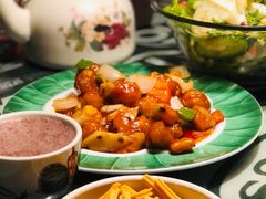 菠萝咕咾肉-树下时尚餐厅(翠园街店)