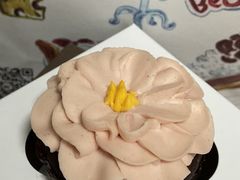 山茶花黑森林纸杯蛋糕-Pantry's Best派悦坊蛋糕(K11购物艺术中心店)