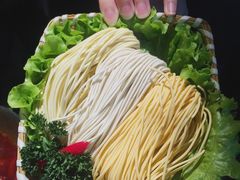 -湊湊火锅·茶憩(新中关购物中心店)