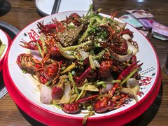 -乡土黄·鲜牛肉火锅·小龙虾(兴业街店)