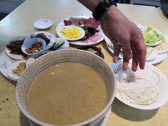 -桥香园云南过桥米线(金马碧鸡店)