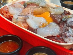 -Show Neua Thai Street Food
