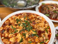 脑花烧豆腐-周记翘脚牛肉