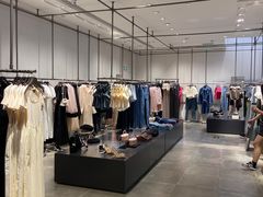 -URBAN REVIVO(富力海珠城店)