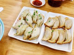鲜肉锅贴-小姜锅贴(凤凰街店)