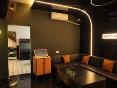 -里堂派对·独栋团建聚会小院轰趴馆(三圣乡店)