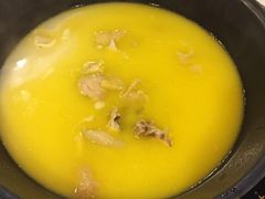 -鲜入围煮花胶鸡海鲜火锅