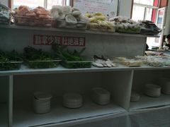 -荣吉招牌自助骨头锅(顾乡店)