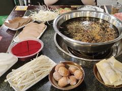 -邓莽子老火锅(中兴路总店)