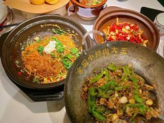-费大厨辣椒炒肉(万家丽一店)