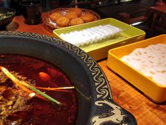 -三道苗苗鱼·美蛙黄辣丁(八里店)