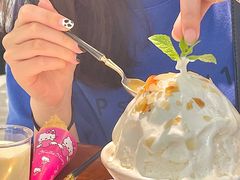 榴莲肉加榴莲冰淇淋-丹礼糖甜品