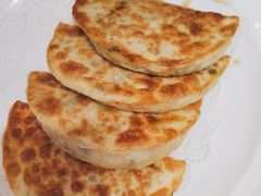 韭菜盒子-东四民芳餐厅(世茂工三店)