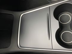 -TESLA 特斯拉(郑州正弘城体验店)