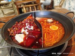 -袁山山重庆火锅(丈八北路店)