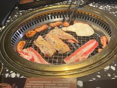 -黑牛の場烤肉(摩天活力城店)