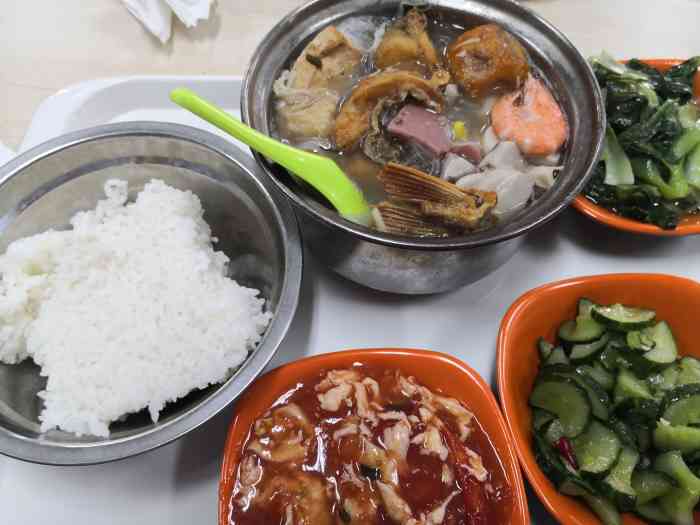 上海电机学院第二食堂-"电机学院的第二食堂应该算是学校最受欢迎的.