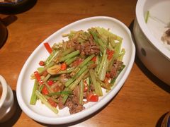 毛芹炒羊肉-莲香西域·正宗新疆菜(龙华店)