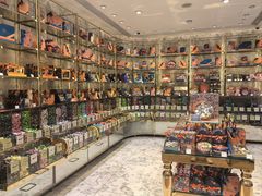 -VENCHI 闻绮(北京国贸商城店)