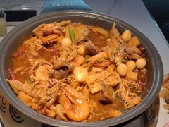 -徐记小怪兽肉蟹煲(中央大街店)