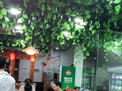 大堂-三里屯土灶炖公鸡地锅鸡(江东店)