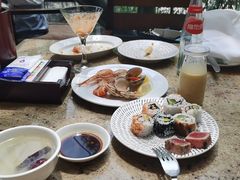 -松山湖凯悦酒店·Café自助餐厅·周末火舞秀表演