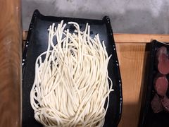 -果松木炭酸菜铜火锅·外婆参鸡汤