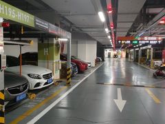 -BFC外滩金融中心停车场