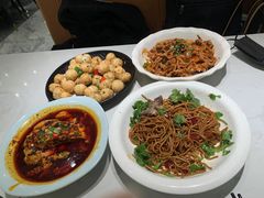 -刘胖子家常菜·蹄花焖藕(中央花园店)