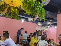 大堂-渔香岛美蛙鱼头火锅(威清路店)