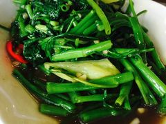 -Dang restaurant (patong phuket)
