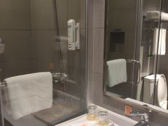 -维也纳酒店(成都春熙路李家沱地铁站店)