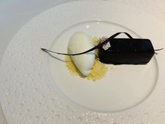 -ELUNE艾露恩·人良斋西餐厅