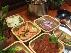 -独食火锅·半米屋台(直营总店)