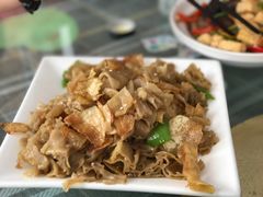 -天天向上素食餐厅(五台山店)