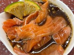 -四囍码头海鲜烧烤自助火锅(外滩南京东路悦荟广场店)