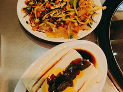 -屯老二农家铁锅炖·行业领军者(梅江店)