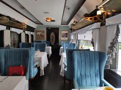 靠窗位-火车头法国西餐厅