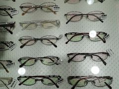 -利客来眼镜店(崂山百货店)