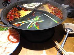 -白乐天毛肚火锅馆(解放碑店)