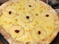 -I HOLIC艾豪丽披萨(KKone店)