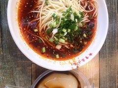 -重庆小面·抄手(解放碑好吃街店)