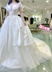 点击看大图 -挪娅婚纱摄影皇家会所