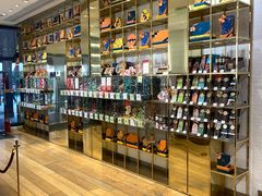 -VENCHI 闻绮(上海佛罗伦萨小镇店)