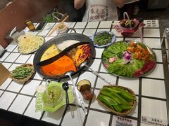 -朱光玉火锅馆·太原旗舰(钟楼街店)