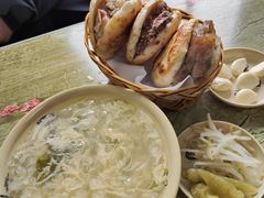 -老李家驴肉火烧(定兴店)