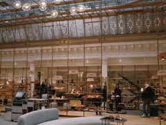 -乐蓬马歇百货公司(Rive Gauche)