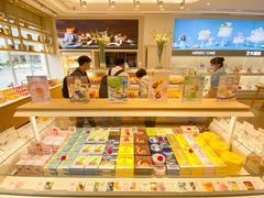 -好利来(南京路一店)