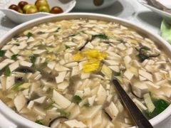 -淮扬厨子(黑金冠金水区省体育场店)